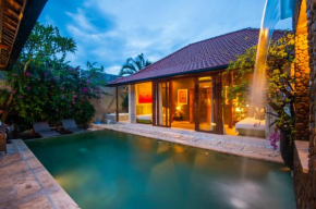 Отель Tides Echo Beach  North Kuta